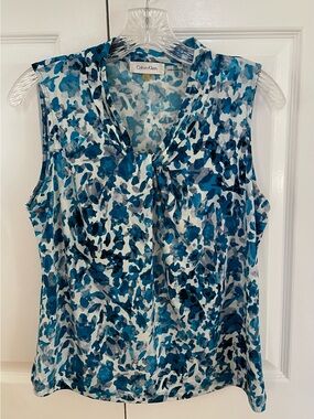 Calvin Klein Ocean Blue and Navy Floral-Print Sleeveless Top PM